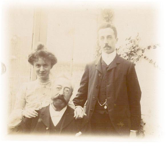 Picture of Alfred Barnard and family